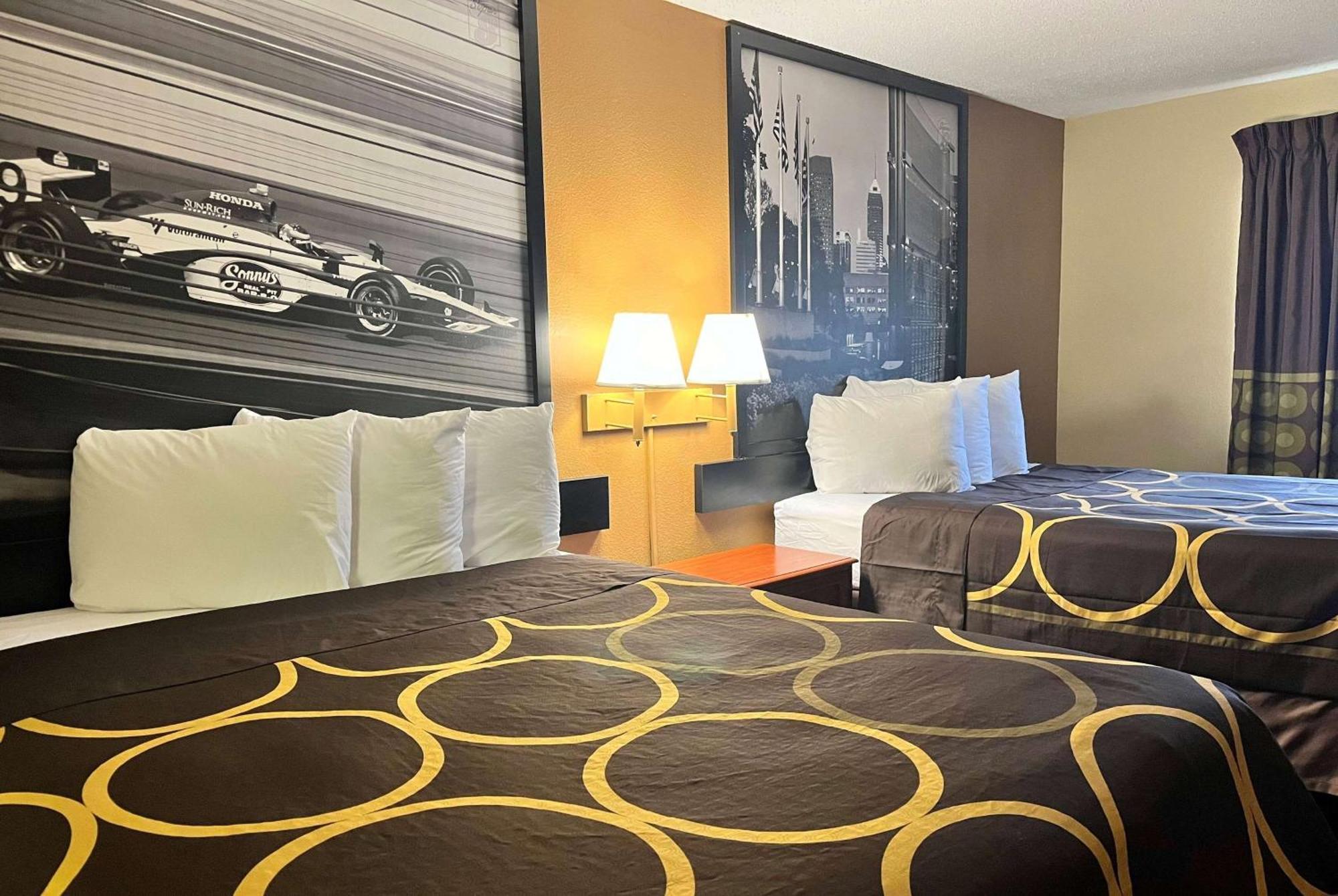 Hotel Super 8 By Wyndham Indianapolis/Ne/Castleton Area Esterno foto