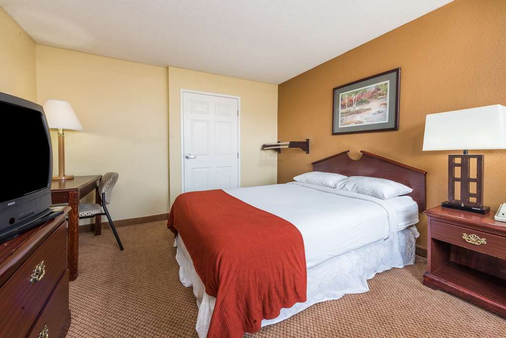 Hotel Super 8 By Wyndham Indianapolis/Ne/Castleton Area Camera foto