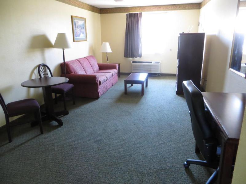 Hotel Super 8 By Wyndham Indianapolis/Ne/Castleton Area Esterno foto