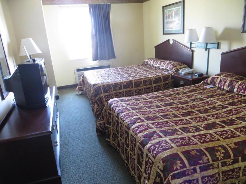Hotel Super 8 By Wyndham Indianapolis/Ne/Castleton Area Esterno foto